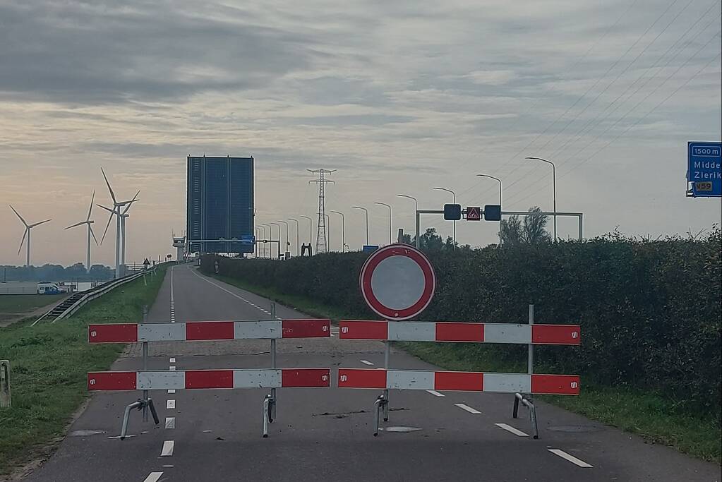 Haringvlietbrug afgesloten door werkzaamheden