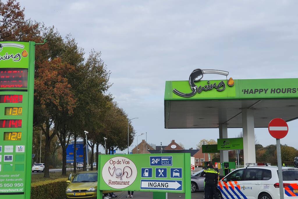 Politie zoekt zilverkleurige Audi na overval