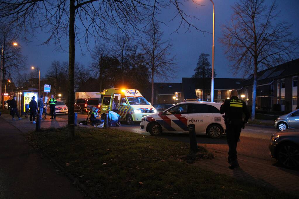 Automobilist rijdt door na aanrijding met fietser