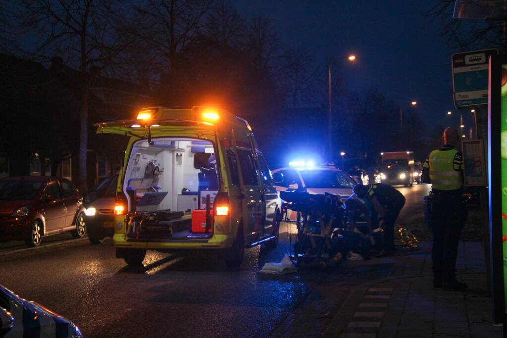 Automobilist rijdt door na aanrijding met fietser