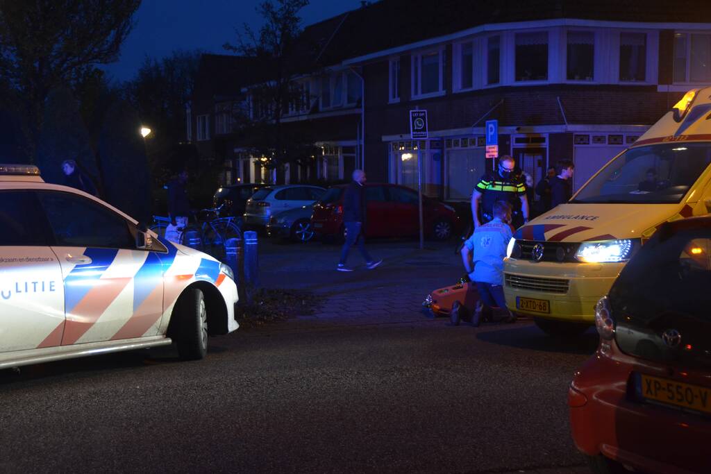 Automobilist rijdt door na aanrijding met fietser