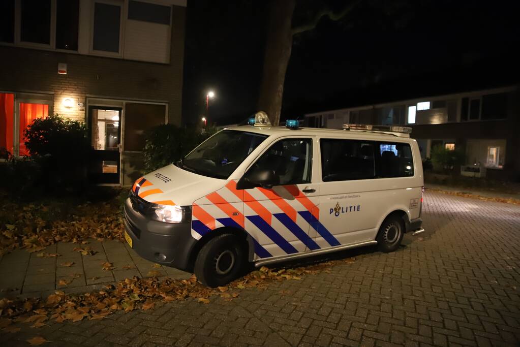 Man gewond na steekincident in woning