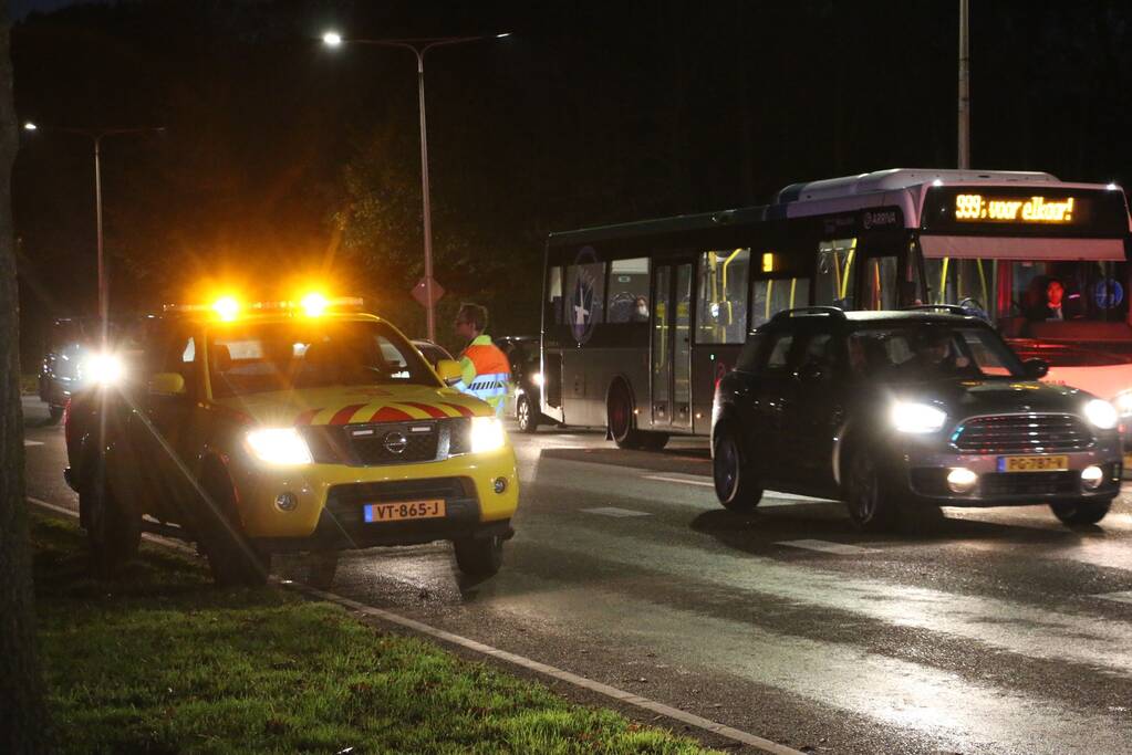 Gewonde bij aanrijding tussen wielrenner en scooter
