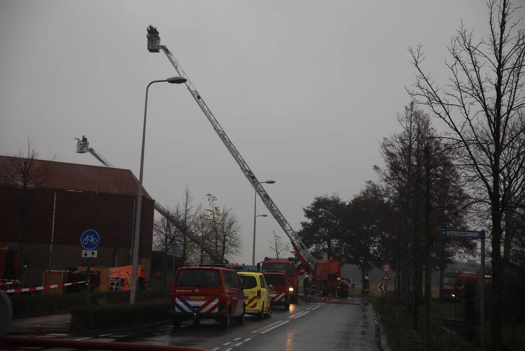 Sporthal Optisport De Schelft verwoest door brand