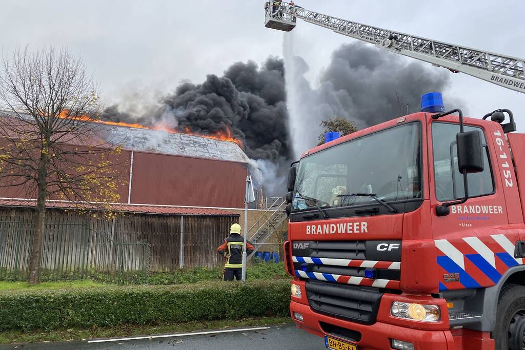 Sporthal Optisport De Schelft verwoest door brand