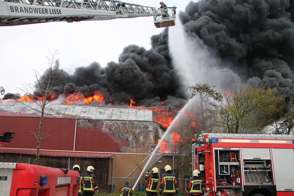 Sporthal Optisport De Schelft verwoest door brand