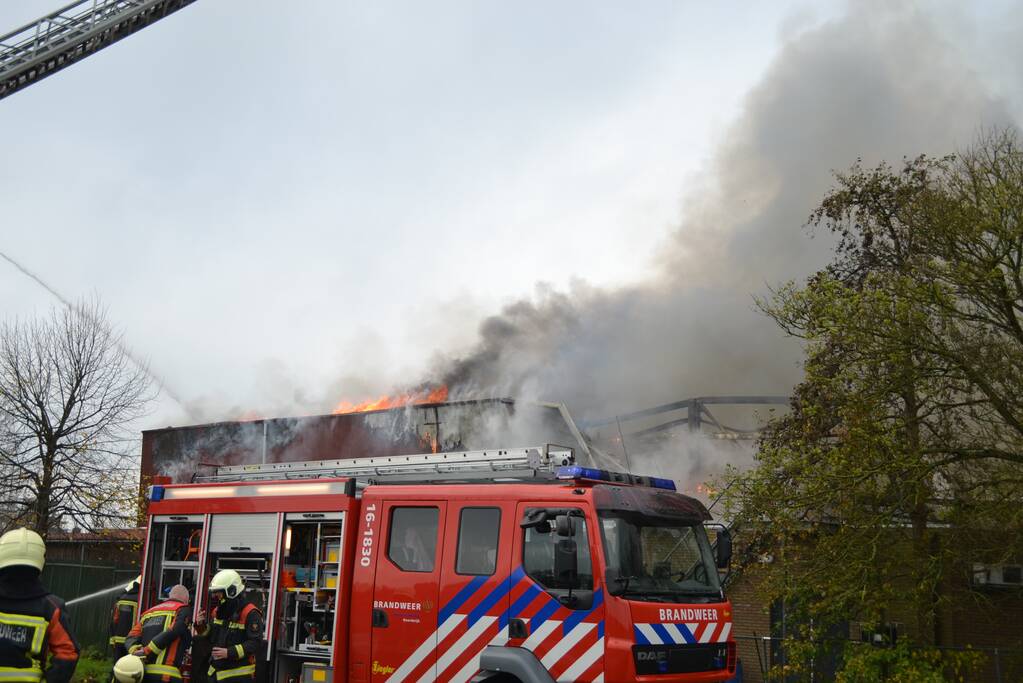 Sporthal Optisport De Schelft verwoest door brand