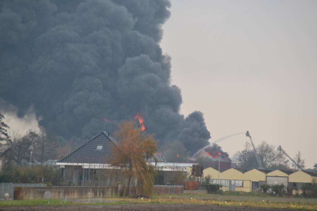 Sporthal Optisport De Schelft verwoest door brand