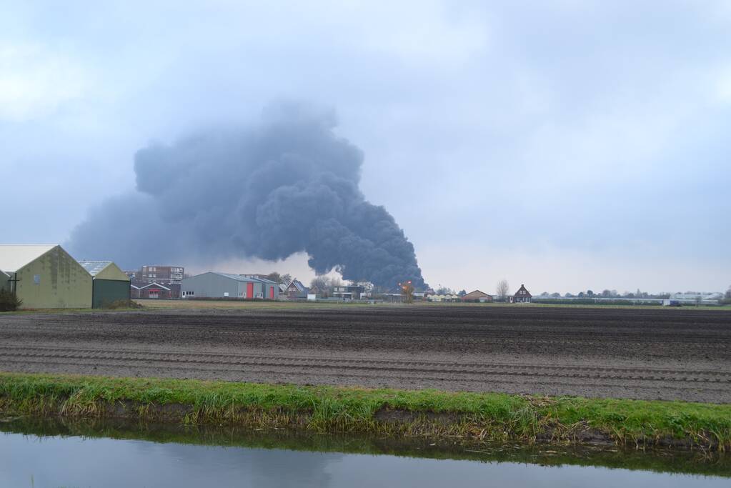 Sporthal Optisport De Schelft verwoest door brand