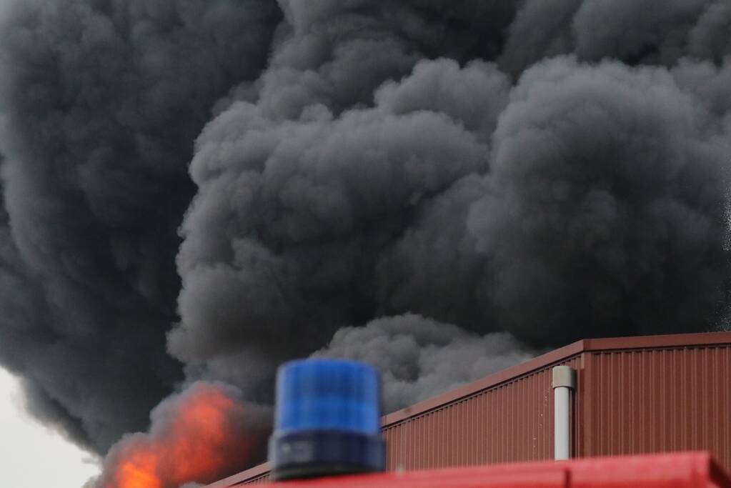 Sporthal Optisport De Schelft verwoest door brand