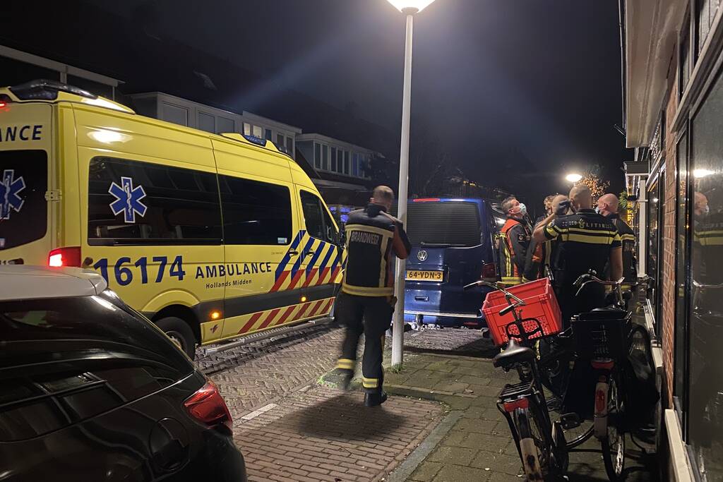 Traumahelikopter landt voor incident in woning
