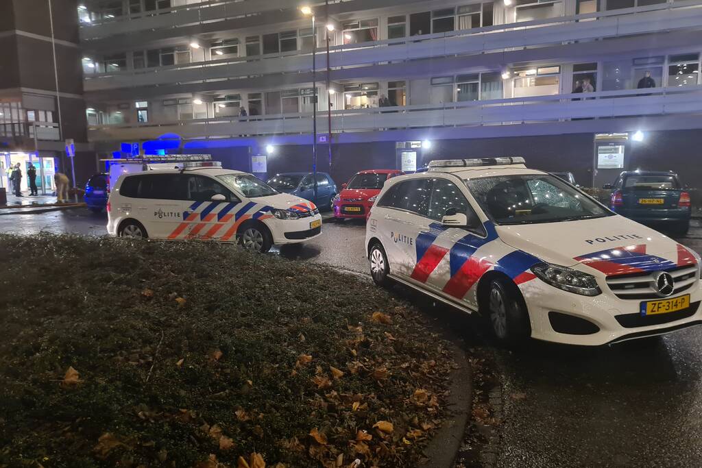 Veel rook bij brand in flatwoning