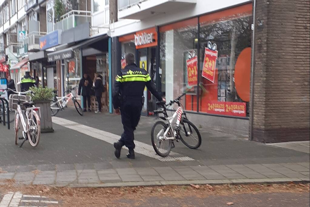 Blokker ontruimd na vreemde lucht