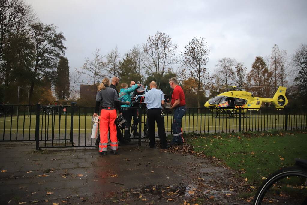 Covid-helikopter landt bij Groene Hart Ziekenhuis