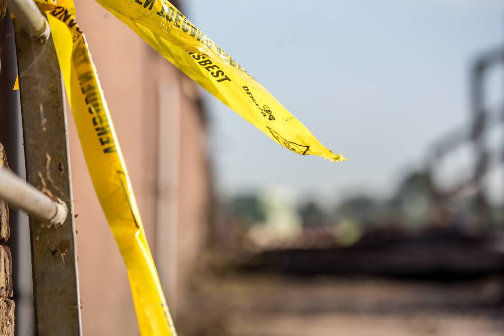 Mogelijk asbest vrijgekomen bij schuurbrand