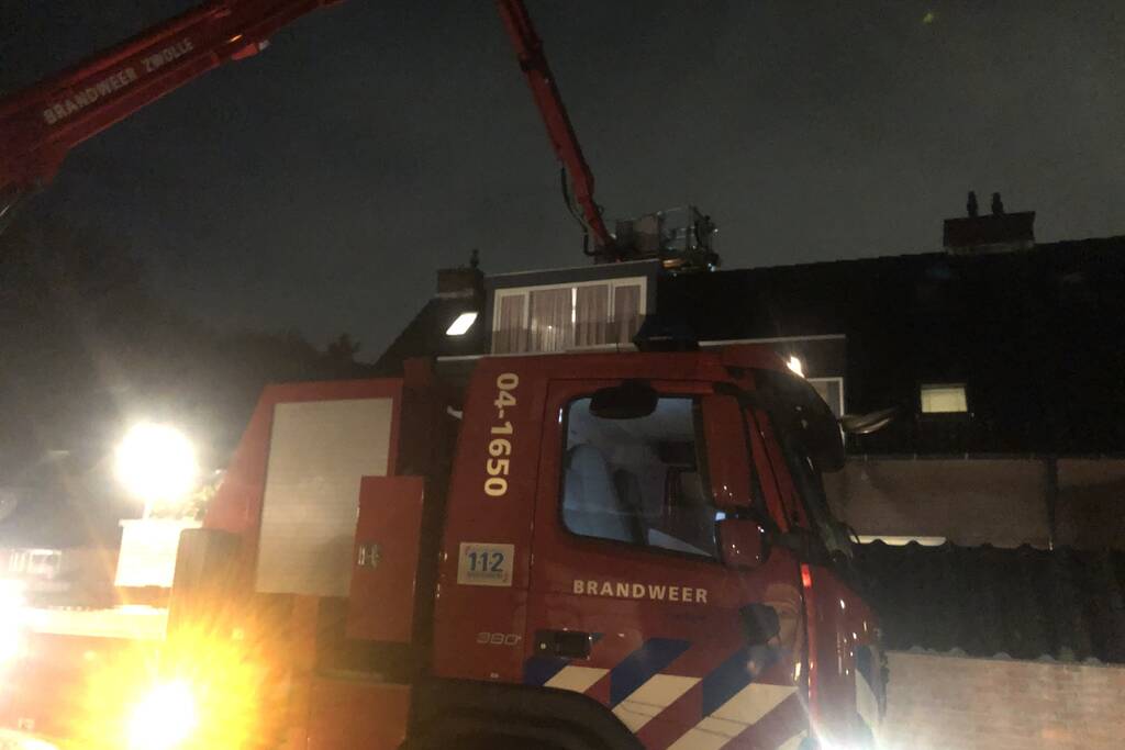 Brand in schoorsteen van woning