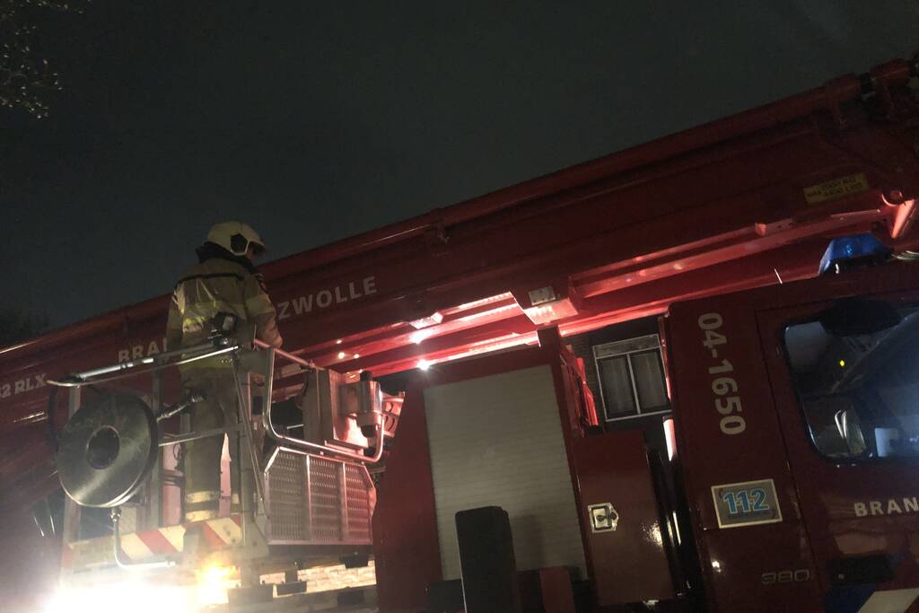 Brand in schoorsteen van woning