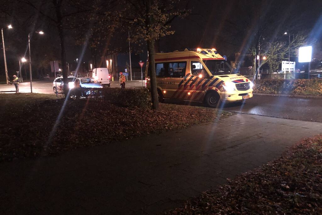 Brommerrijder gewond bij verkeersongeval