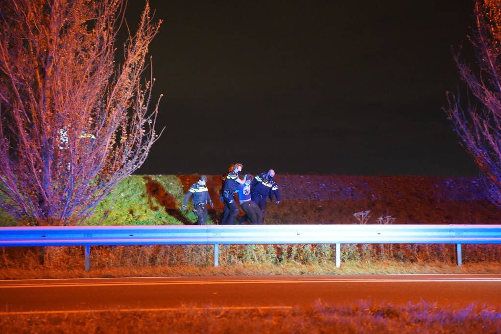 Verward persoon van de weg gehaald