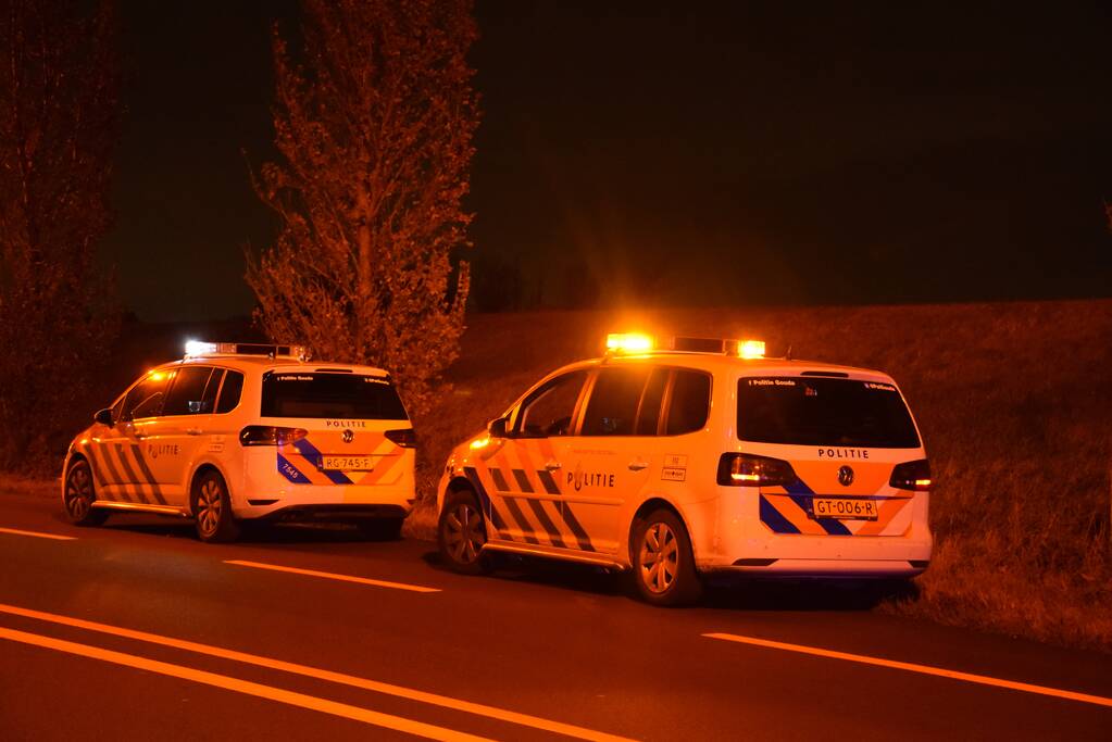 Verward persoon van de weg gehaald