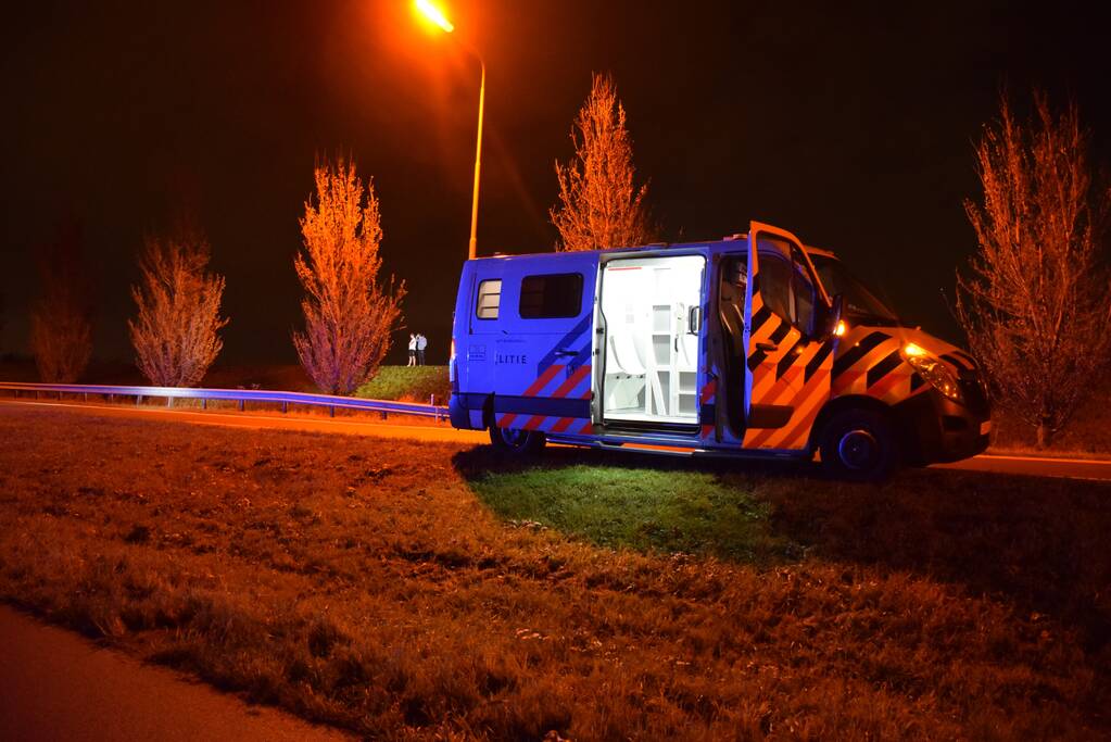 Verward persoon van de weg gehaald