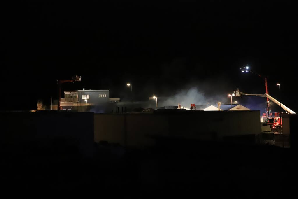 Grote brand verwoest kringloopwinkel