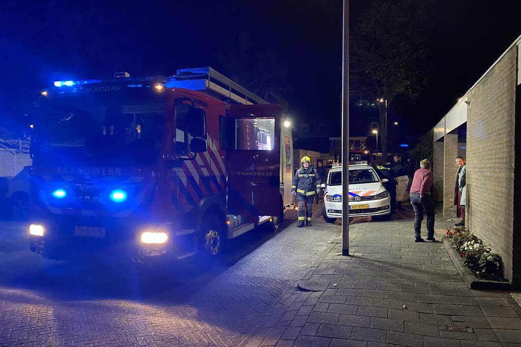 Brand in schoorsteen van woning