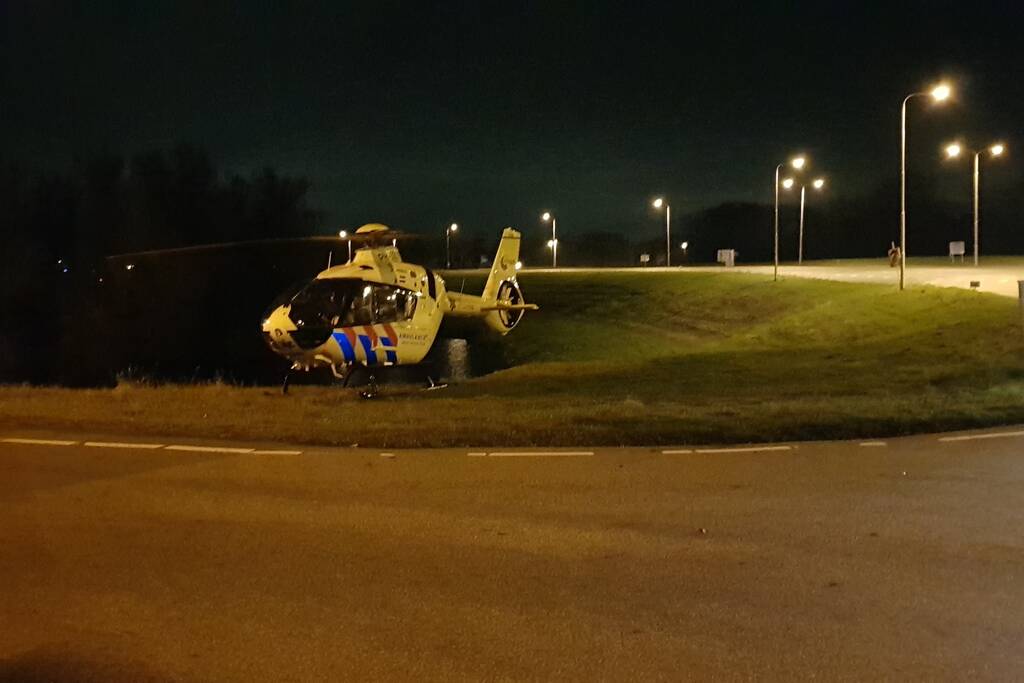 Traumahelikopter landt voor incident in woning