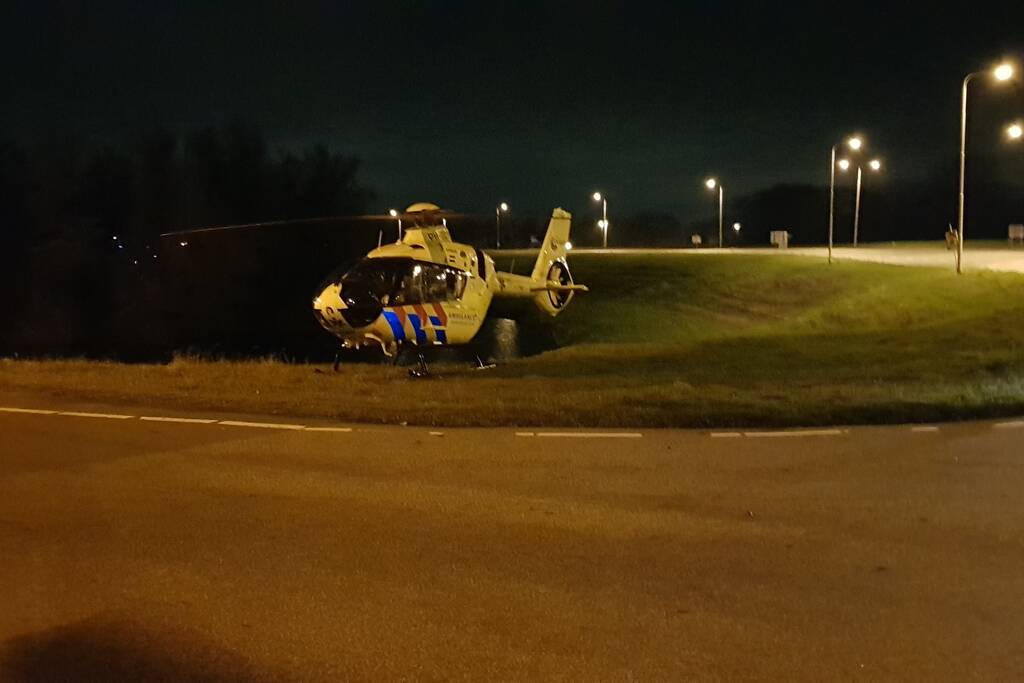 Traumahelikopter landt voor incident in woning
