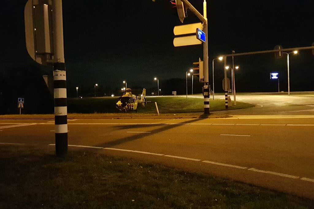Traumahelikopter landt voor incident in woning