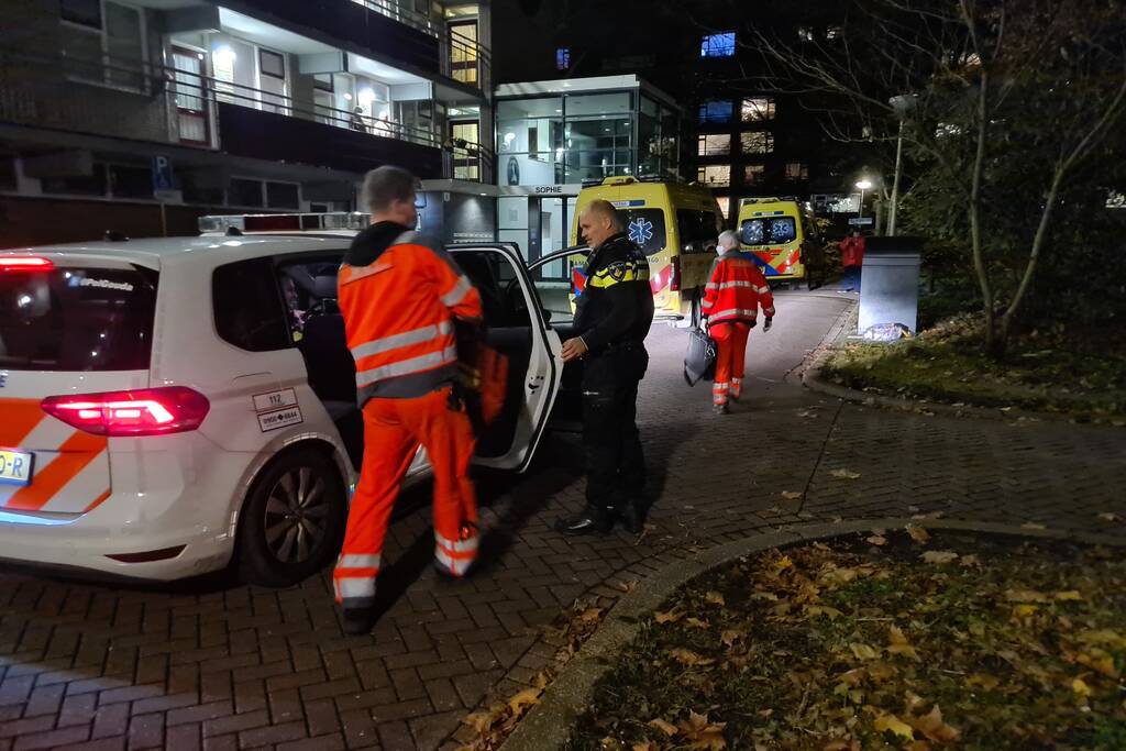 Traumahelikopter landt voor incident in woning