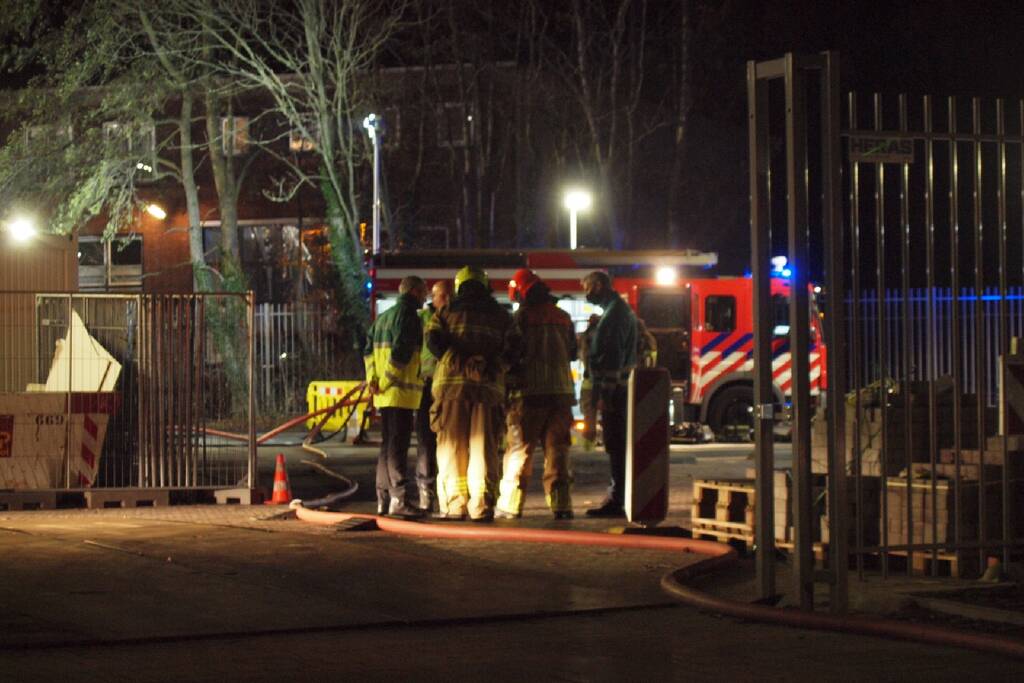 Grote brand in opslagtank met vetzuur bij Loders Croklaan