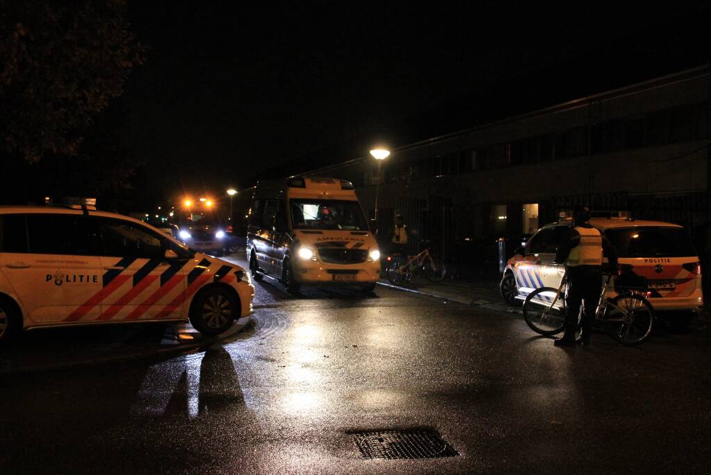 Persoon zwaargewond door incident in woning