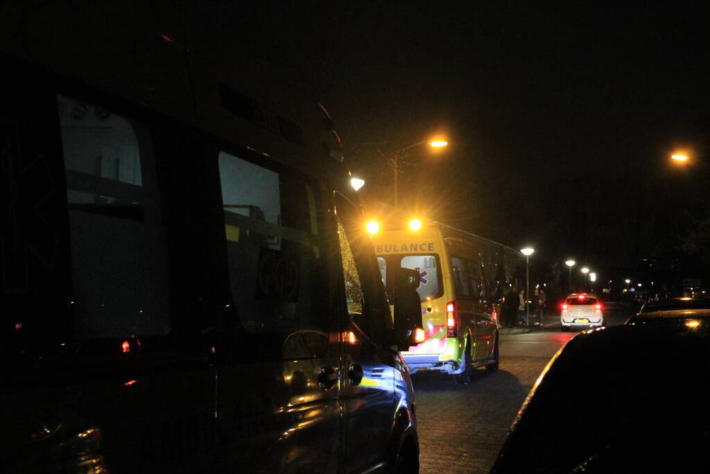 Persoon zwaargewond door incident in woning