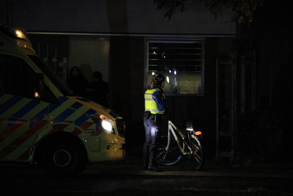 Persoon zwaargewond door incident in woning