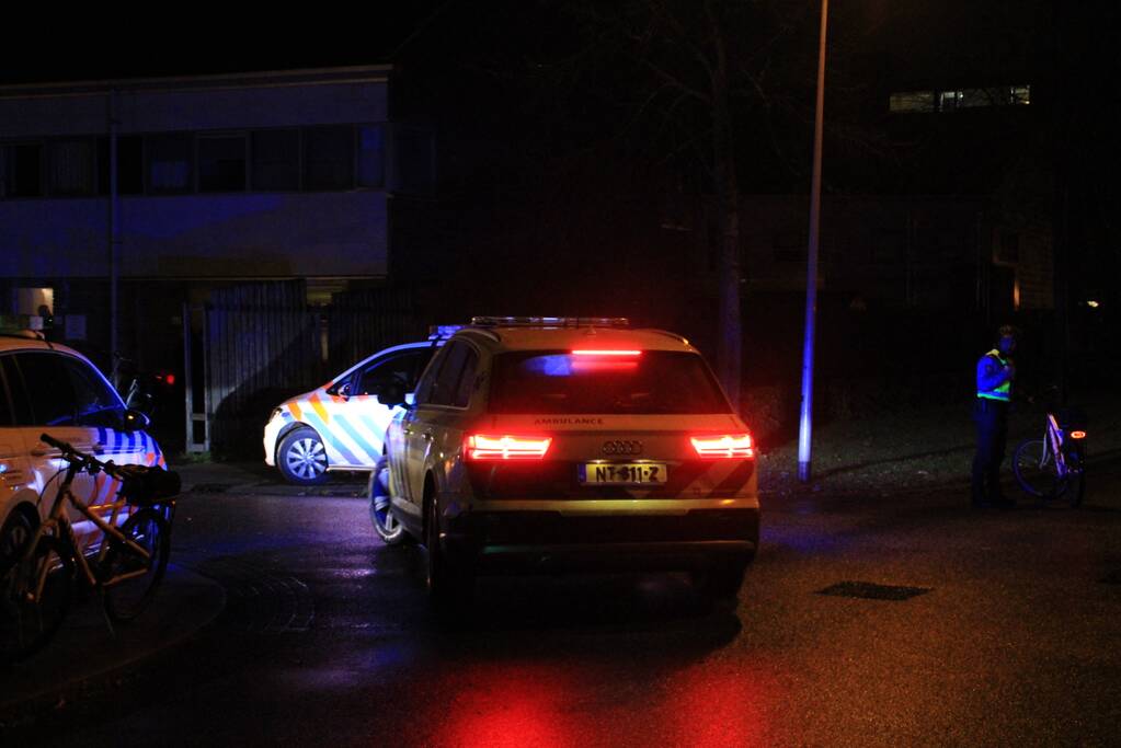 Persoon zwaargewond door incident in woning