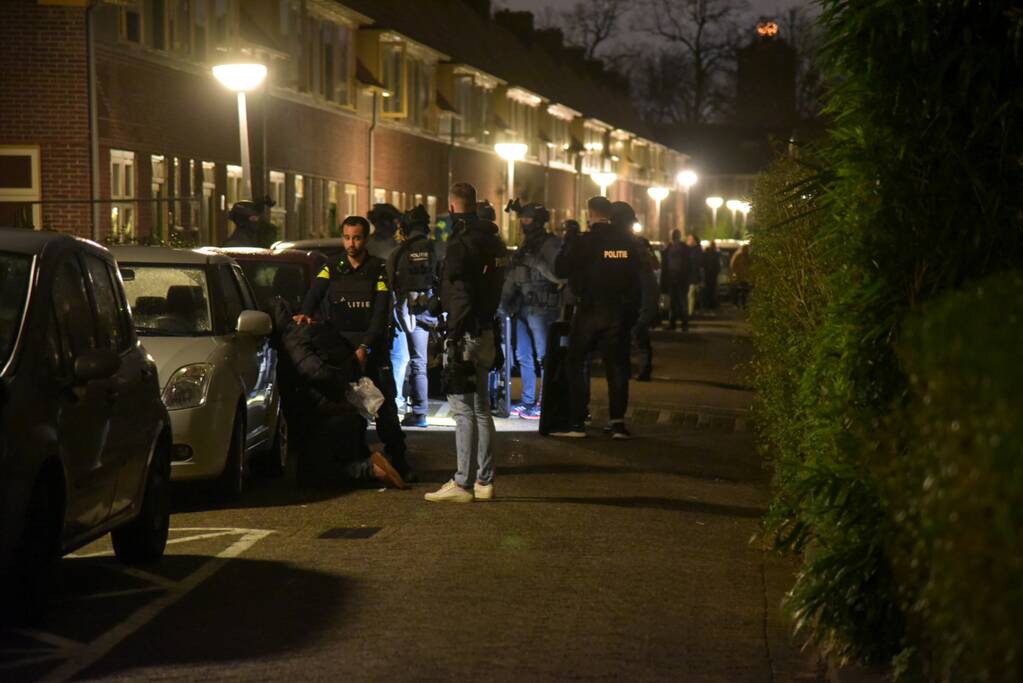 Gewonden en aanhoudingen bij overval