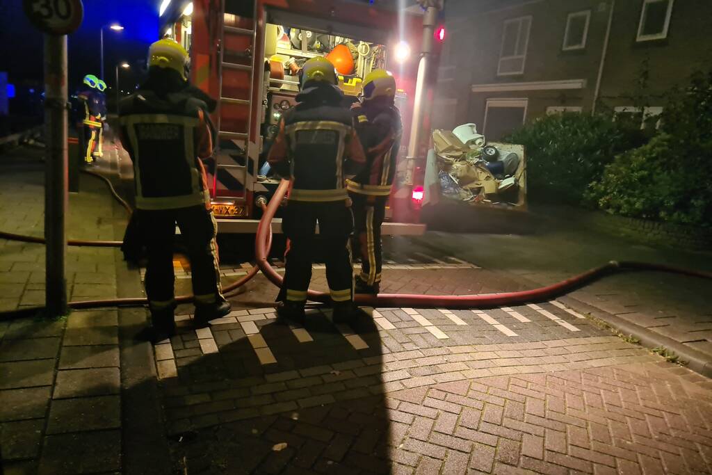 Auto volledig uitgebrand