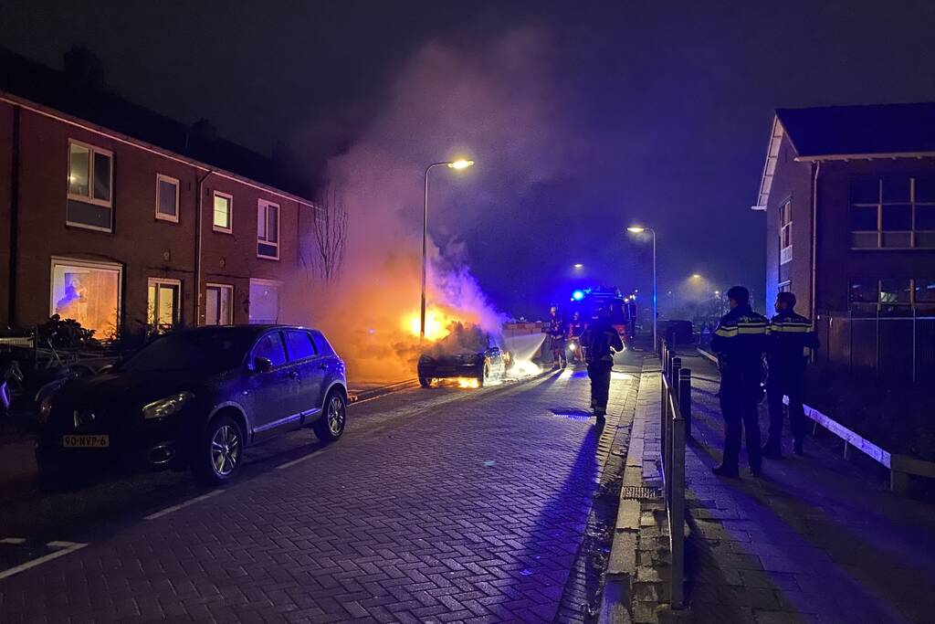 Auto volledig uitgebrand