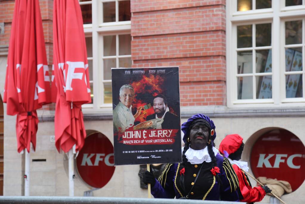 Veel politie door demonstratie voor Zwarte Piet