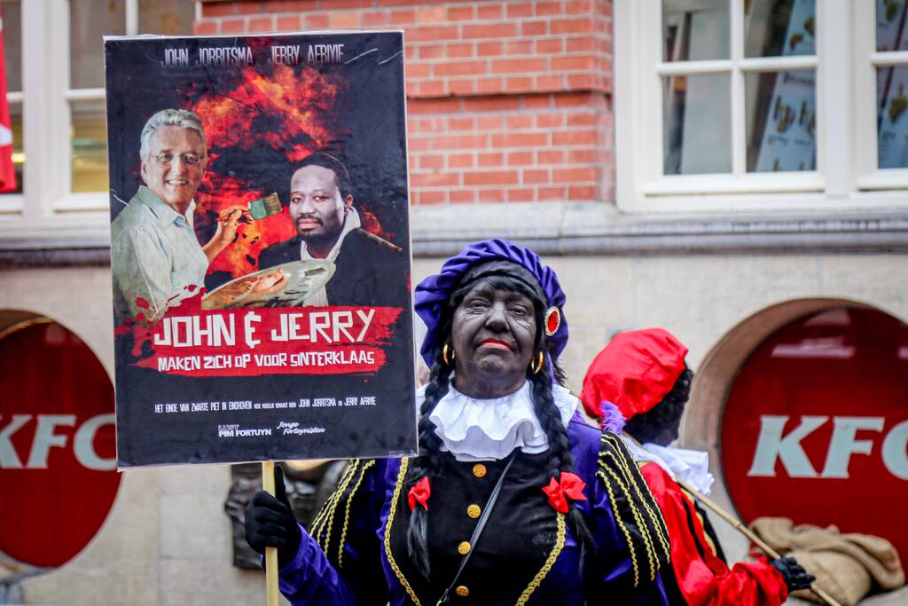 Veel politie door demonstratie voor Zwarte Piet