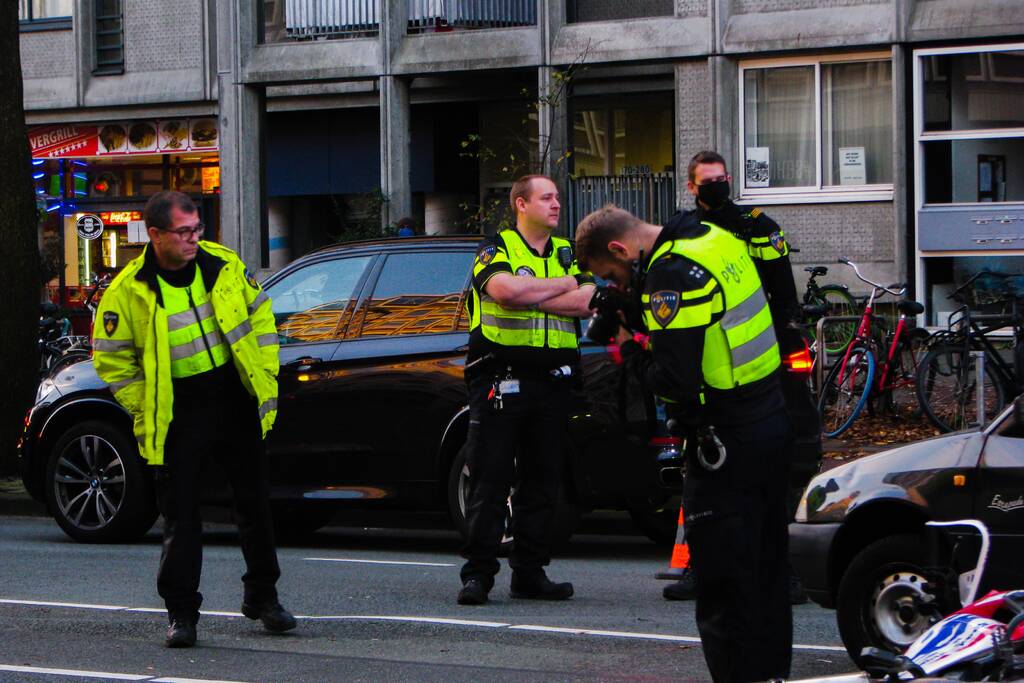 Motorrijder gewond bij botsing met auto