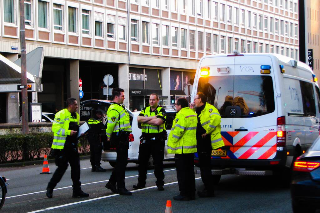 Motorrijder gewond bij botsing met auto