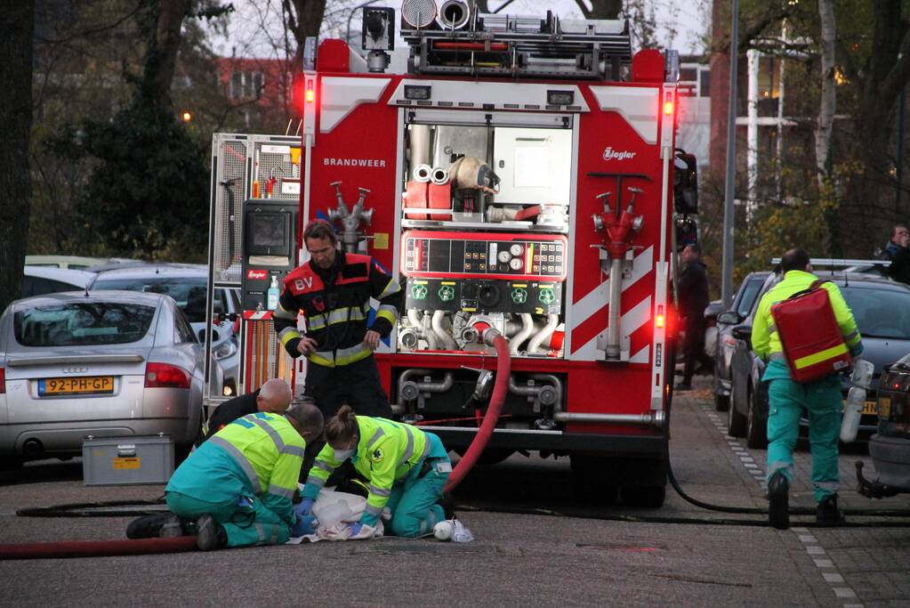 Gewonde bij uitslaande brand in flat