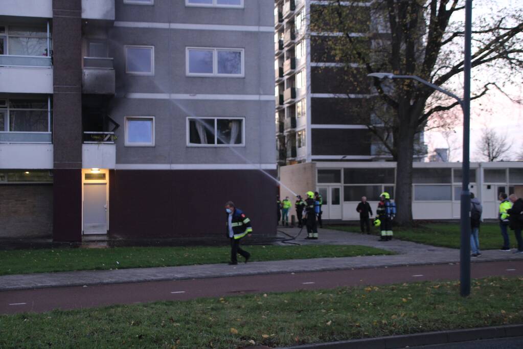 Gewonde bij uitslaande brand in flat