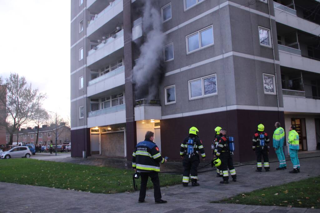 Gewonde bij uitslaande brand in flat
