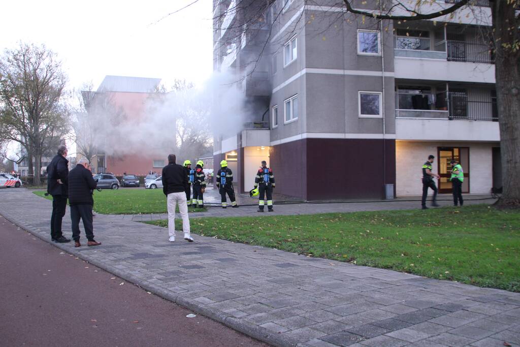 Gewonde bij uitslaande brand in flat