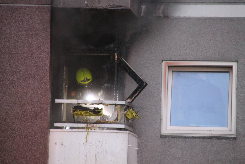 Gewonde bij uitslaande brand in flat