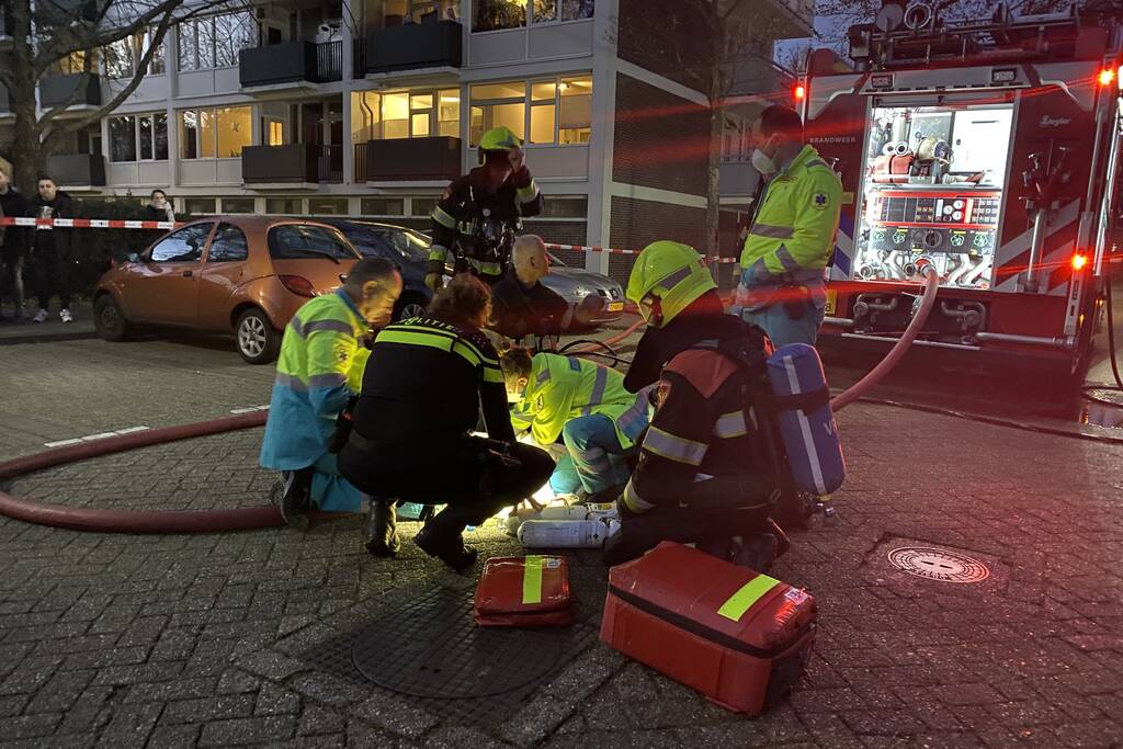 Gewonde bij uitslaande brand in flat