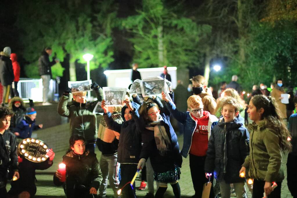 Protest tegen overplaatsing Irakees gezin uit azc